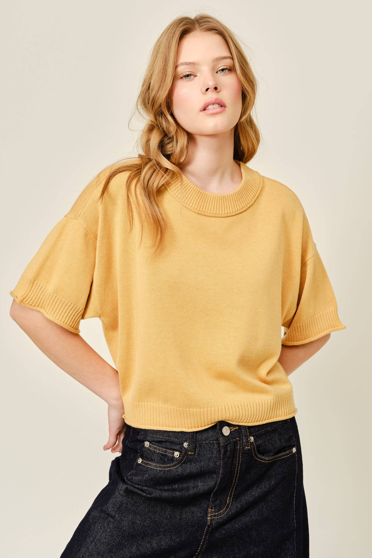 SOFT WOOL SWEATER TOP