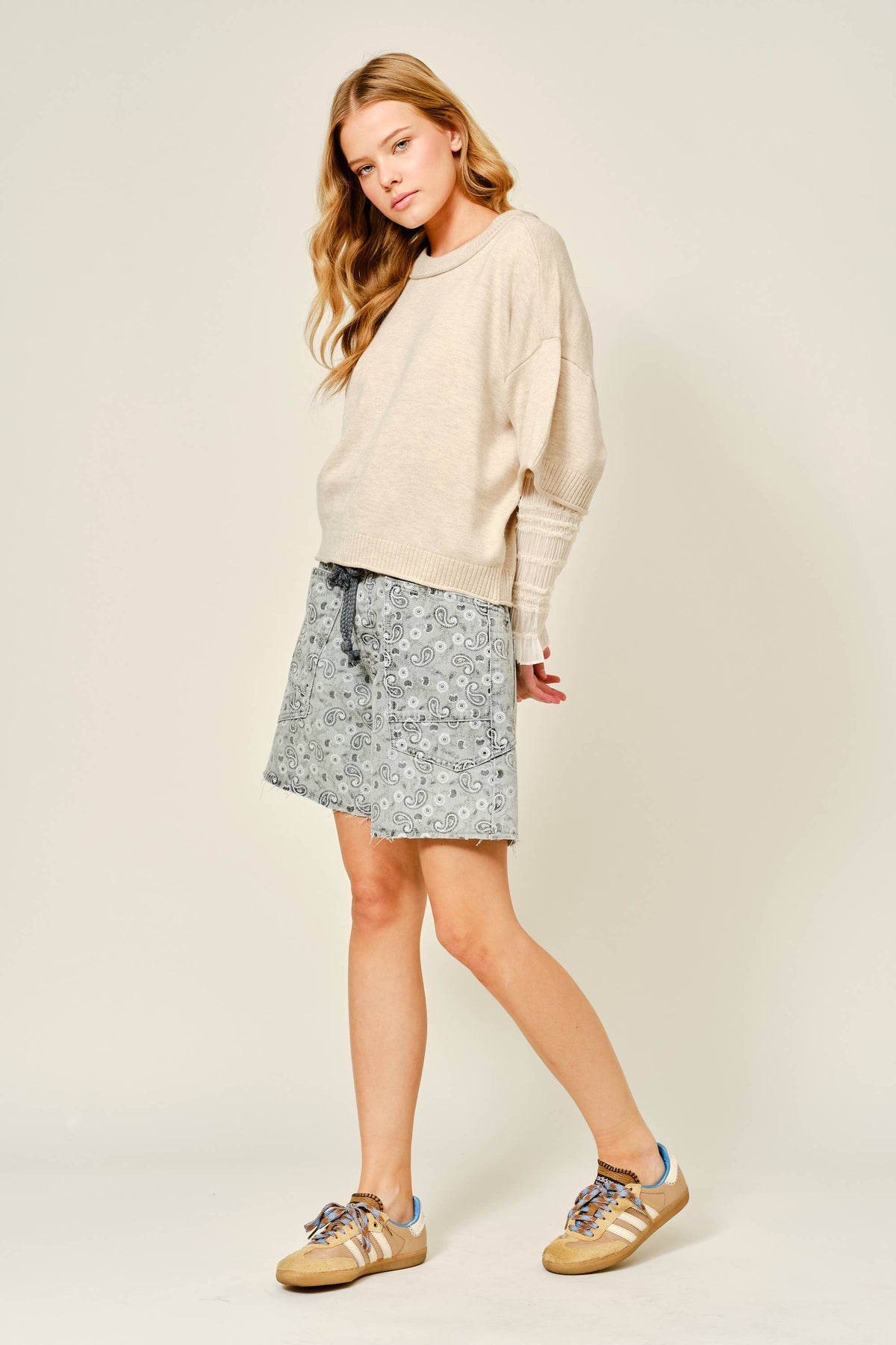 SOFT WOOL SWEATER TOP