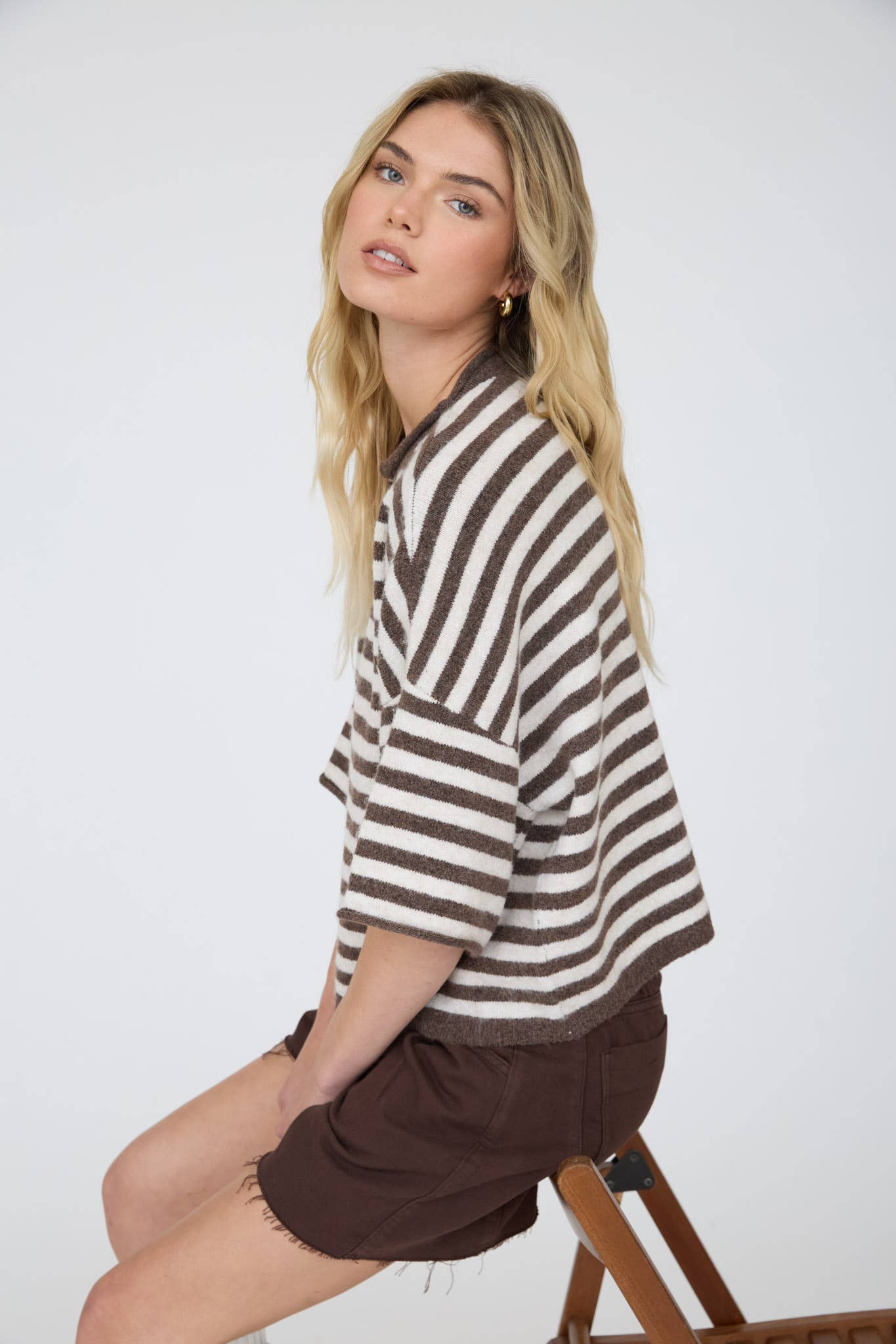 STRIPE RAW EDGE SHORT SLEEVE BUTTON DOWN CARDIGAN